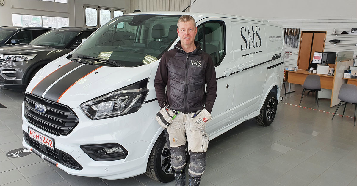 Steingrímur málarameistari fær glæsilegan Ford Transit Custom Sport sendibíl